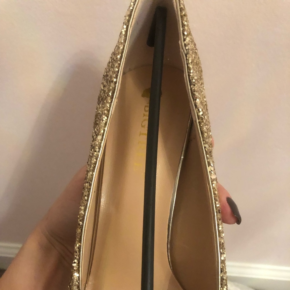 “Goldilocks” sparkle pumps - Picture 3 of 7